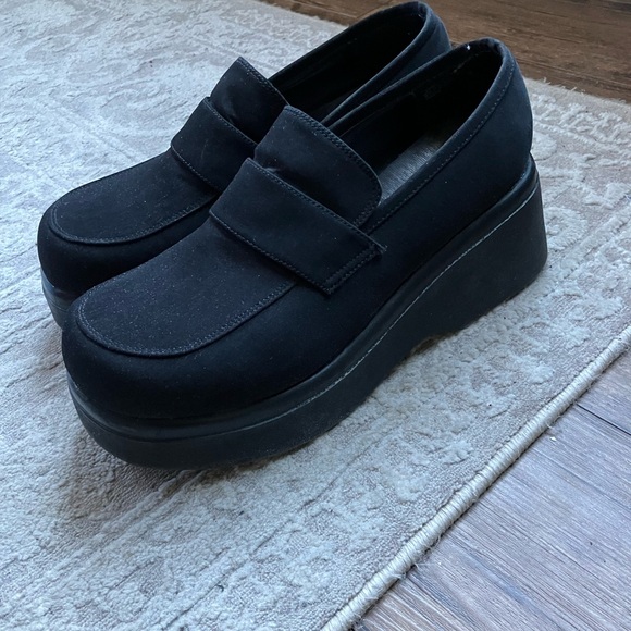 Steve Madden Vintage 90’s Black Platform Sugar Loafers - Picture 5 of 7